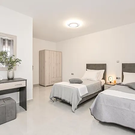 Дом отдыха Elaion Naxos Town