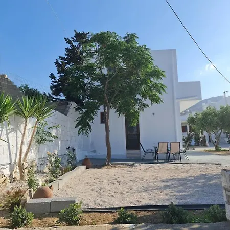 Feriehus Elaion Naxos Town *